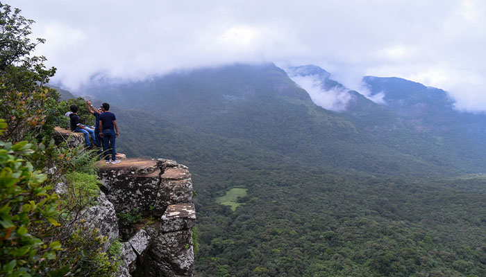 Knuckles Trekking Day